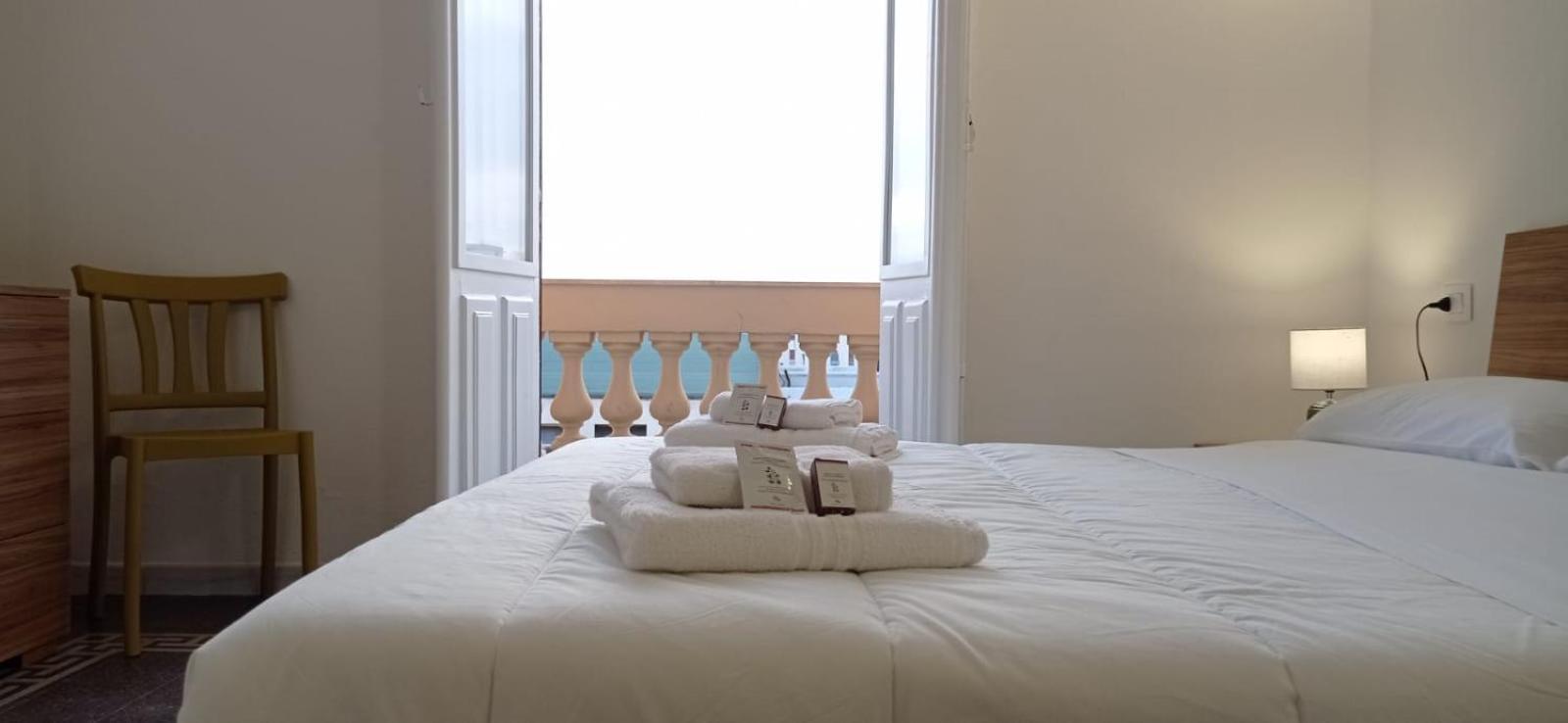 Onlyrooms V - Central & Train Station 칼리아리 외부 사진